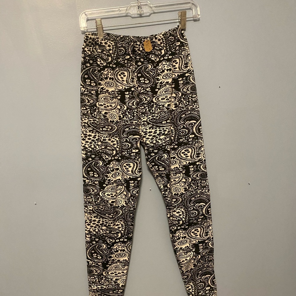 Black and White Leggings